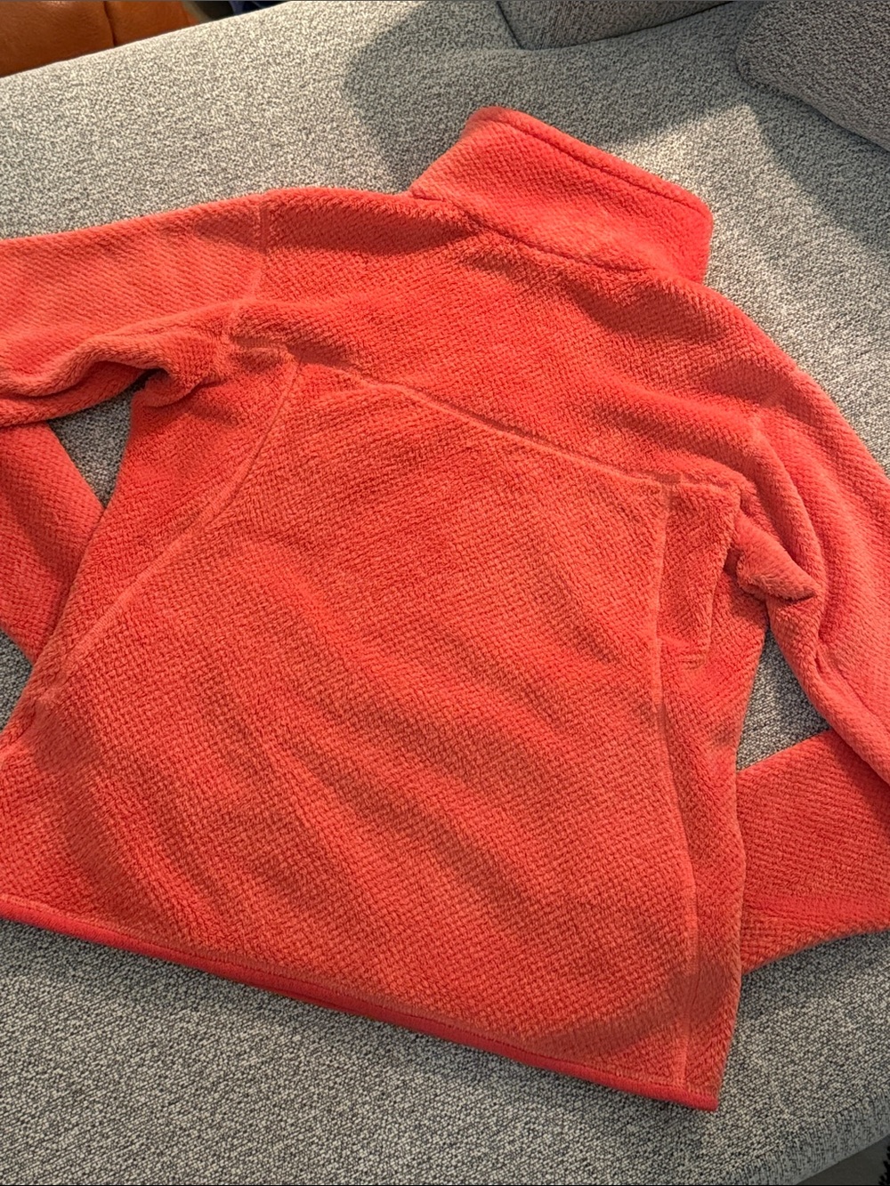 Patagonia Women's Bright Orange Cowl Snap Pullover - Picture 9 of 9